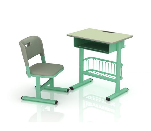 Chaise d'école et bureau