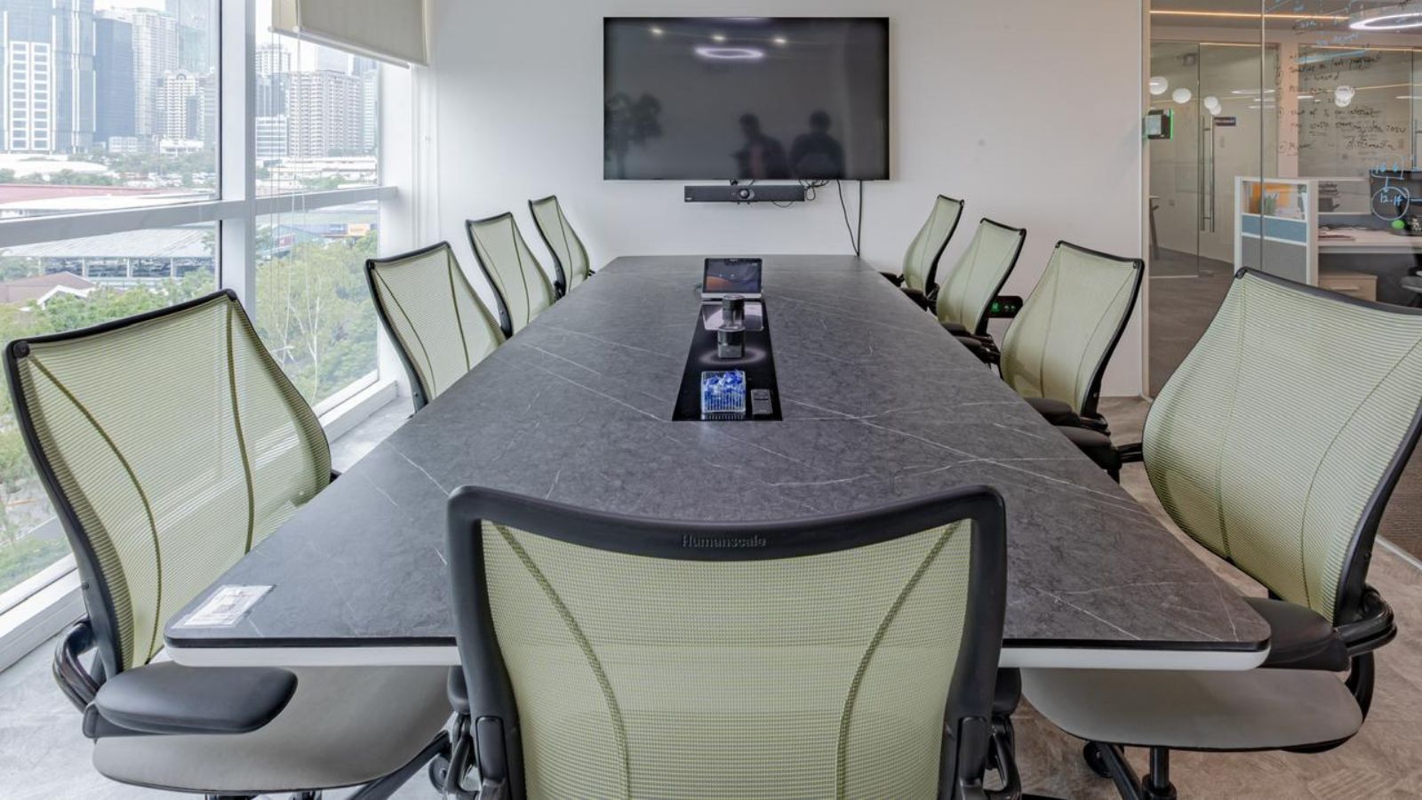 https://www.migeof.com/wp-content/uploads/2020/08/MeetCo-case-study-Metro-Pacific-Water-conference-room.jpg