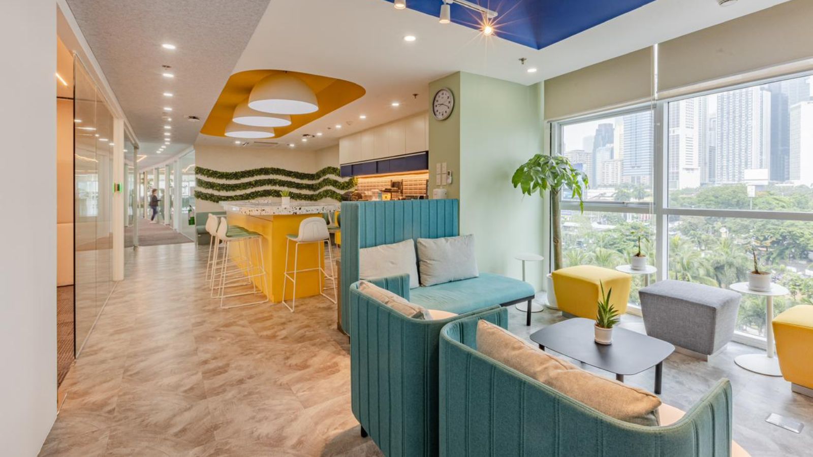 https://www.migeof.com/wp-content/uploads/2020/08/MeetCo-case-study-Metro-Pacific-Water-lounge-aera-coco-modular-sofa.jpg