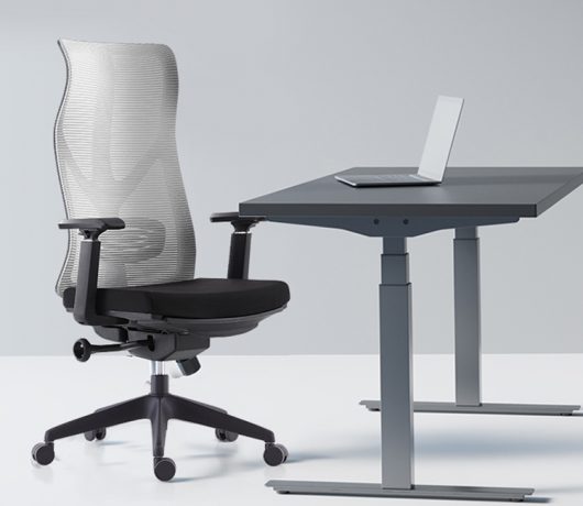 Chaise de bureau ergonomique à dossier haut