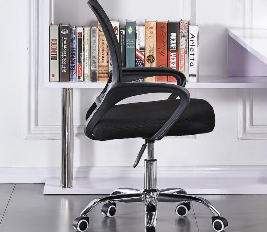 Silla de oficina con asiento de malla