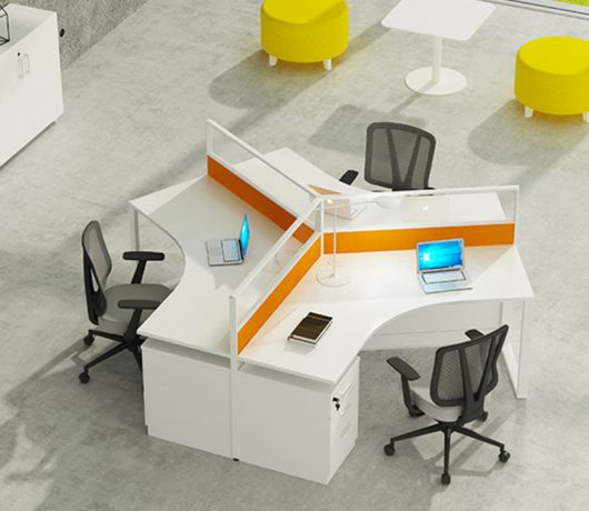 Escritorio de estación de trabajo de oficina modular modernoEscritorio de estación de trabajo de oficina modular moderno