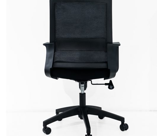 Удобный сетчатый стул
