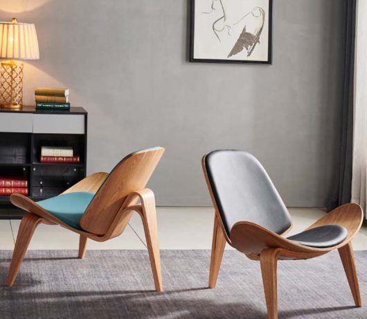 Стильный деревянный стул