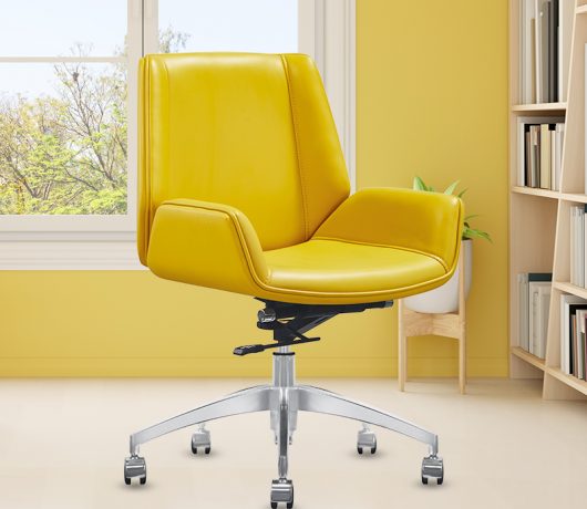 Cadeira de couro para escritório
