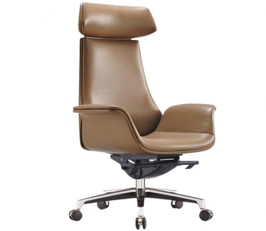 Cadeira executiva de couro moderna