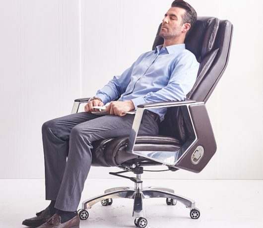 كرسي مكتب جلدي تنفيذي