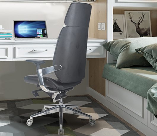 Chaise de bureau ergonomique en cuir