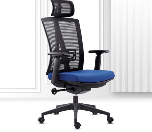 Современный офисный стул