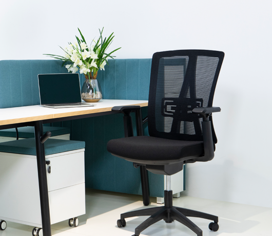 Chaise de bureau en maille