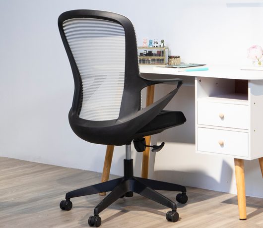 Silla de oficina giratoria de malla ergonómica