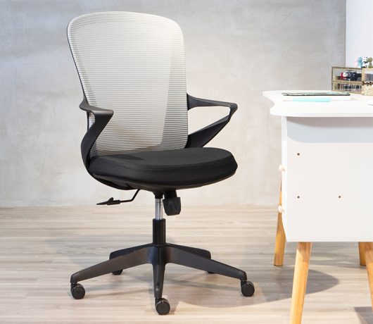 Silla de oficina giratoria de malla ergonómica