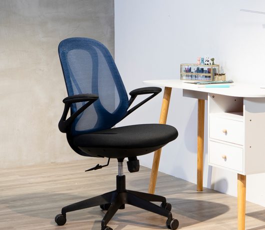 Chaise de bureau élégante en maille