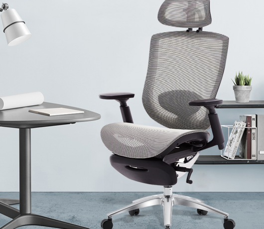 Ergonomic Mesh Staff Chair