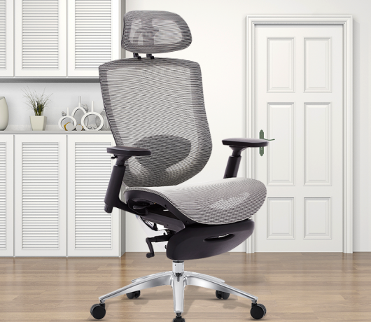 Ergonomic Mesh Staff Chair