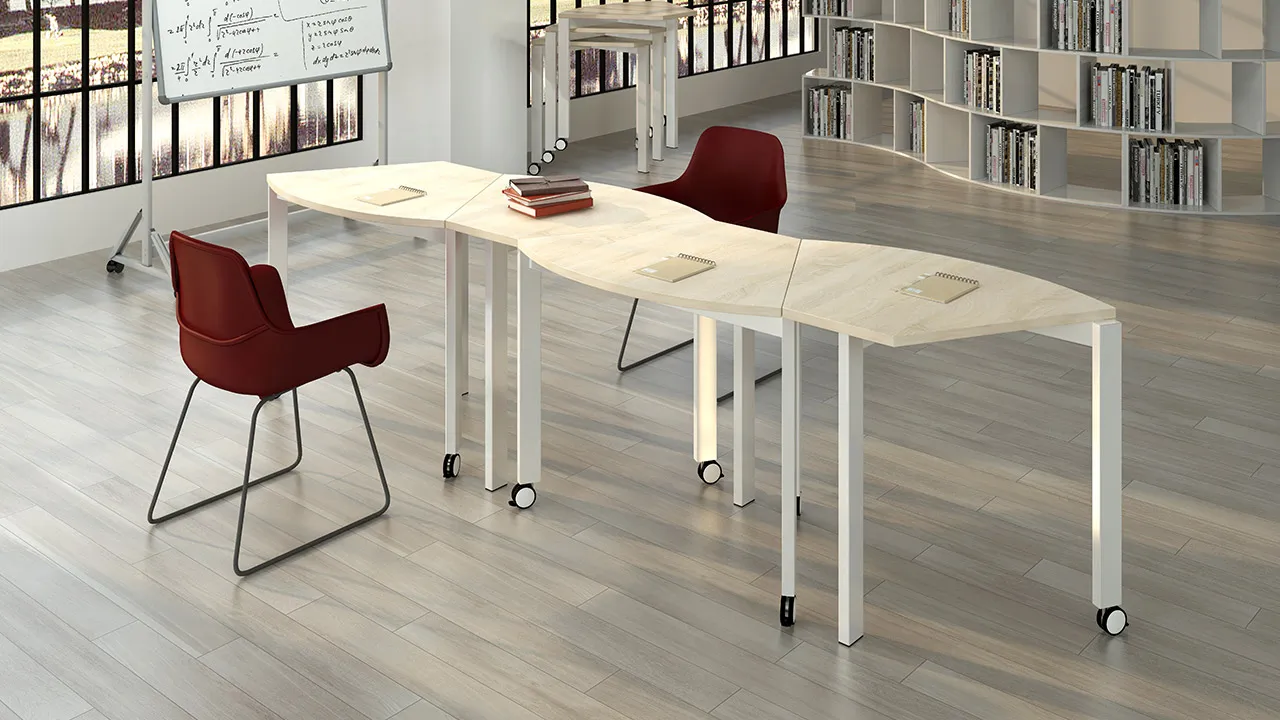 Daman Training Table with Wheels
