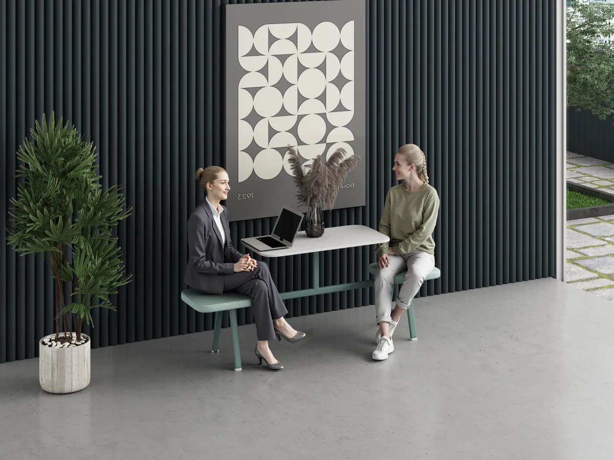 Linora lounge chair with desktop