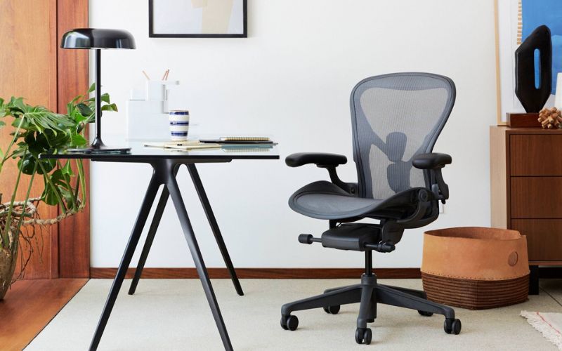 Herman Miller Aeron mesh office chair black