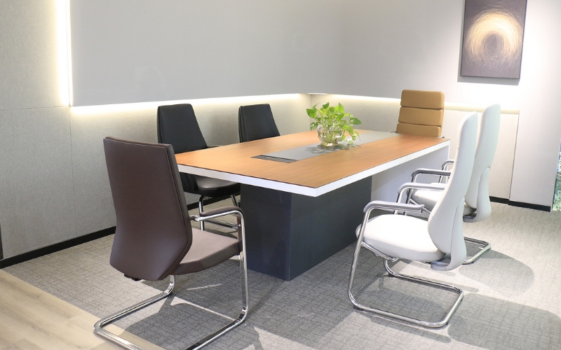 Meet&Co Showroom Gallery Four