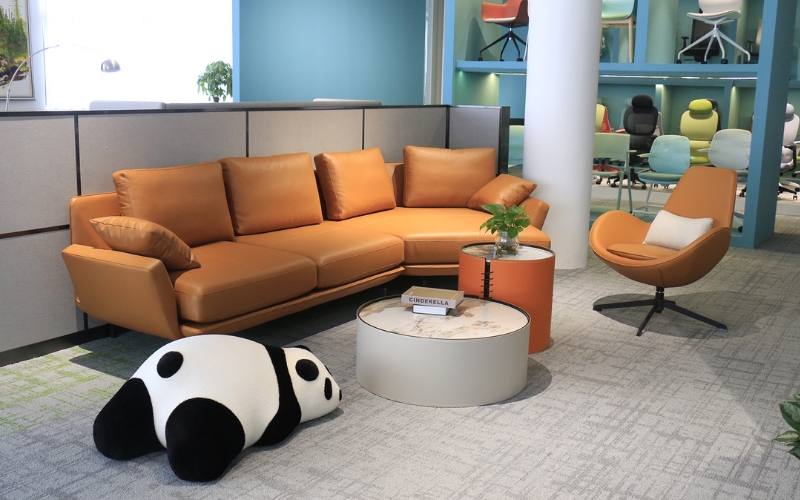 Meet&Co Showroom Gallery Two