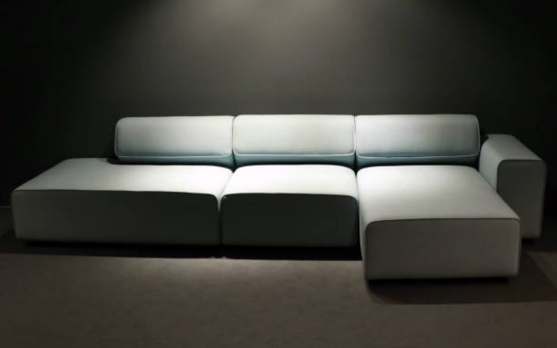 Divano modulare versatile